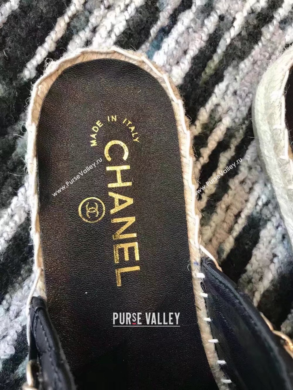 Chanel Slippers CH2336LRF black