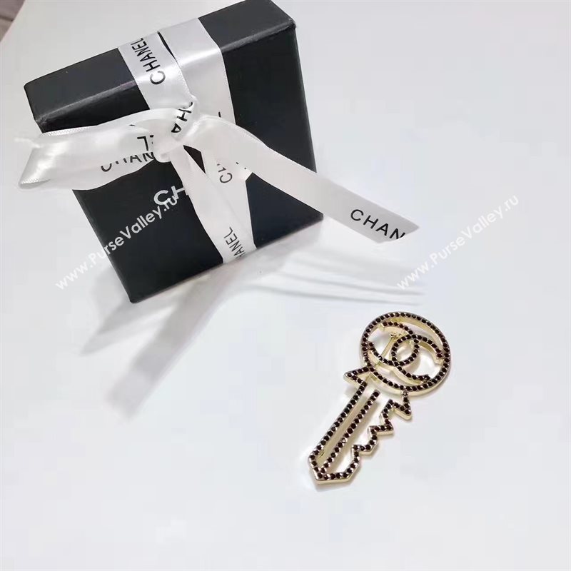 Chanel brooch 3775