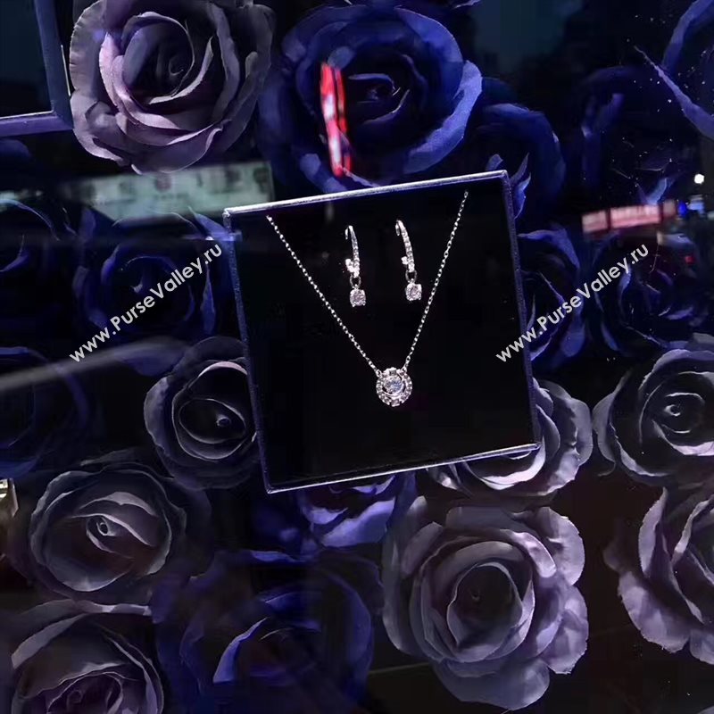 Swarovski necklace 3860