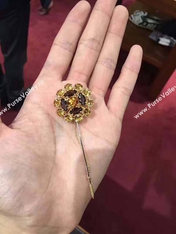Dolce Gabbana D&G brooch 3800