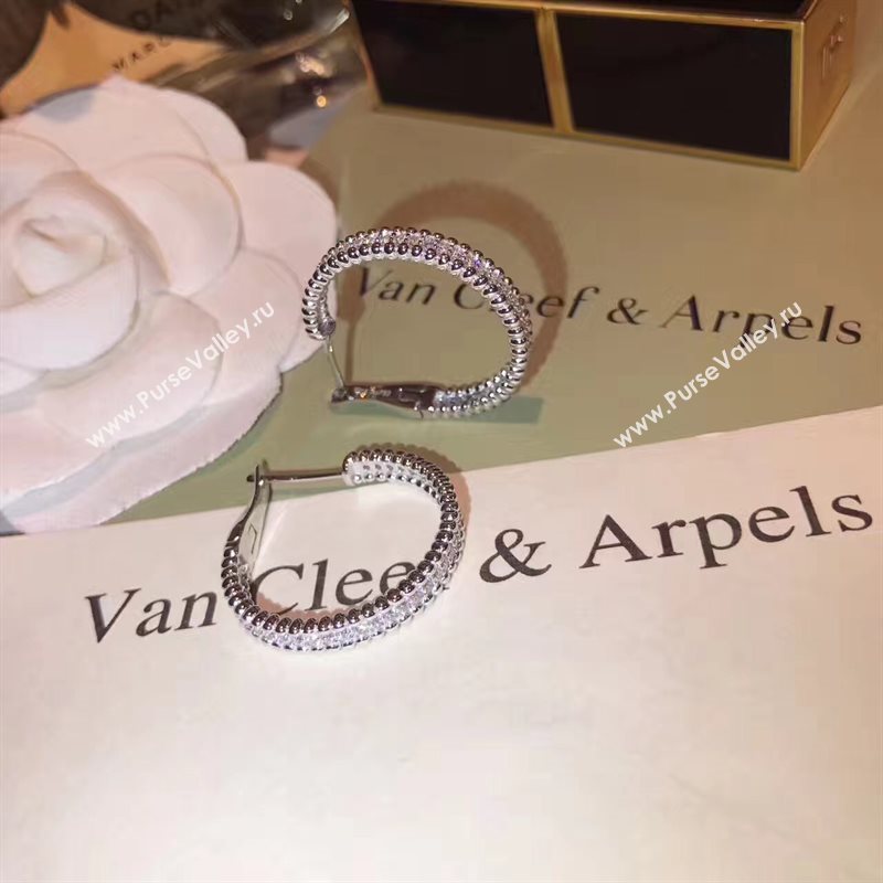 Van Cleef & Arpels vca earrings 3811