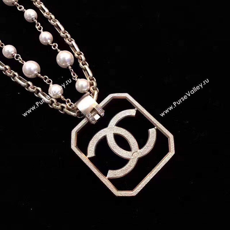 Chanel necklace 3831