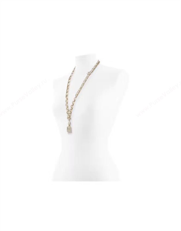 Chanel necklace 3833