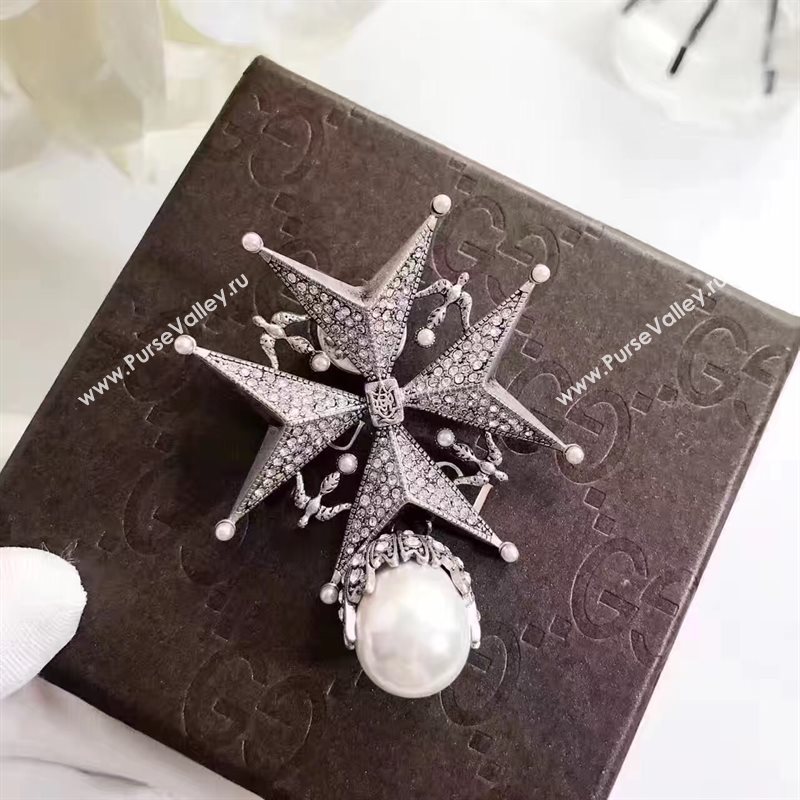 AlexanderMcqueen brooch 3834