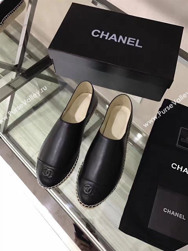 Chanel calfskin black flat shoes 3943