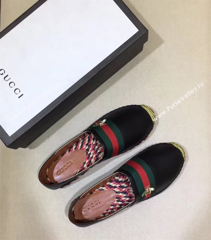 Gucci lambskin v canvas black flat shoes 3951
