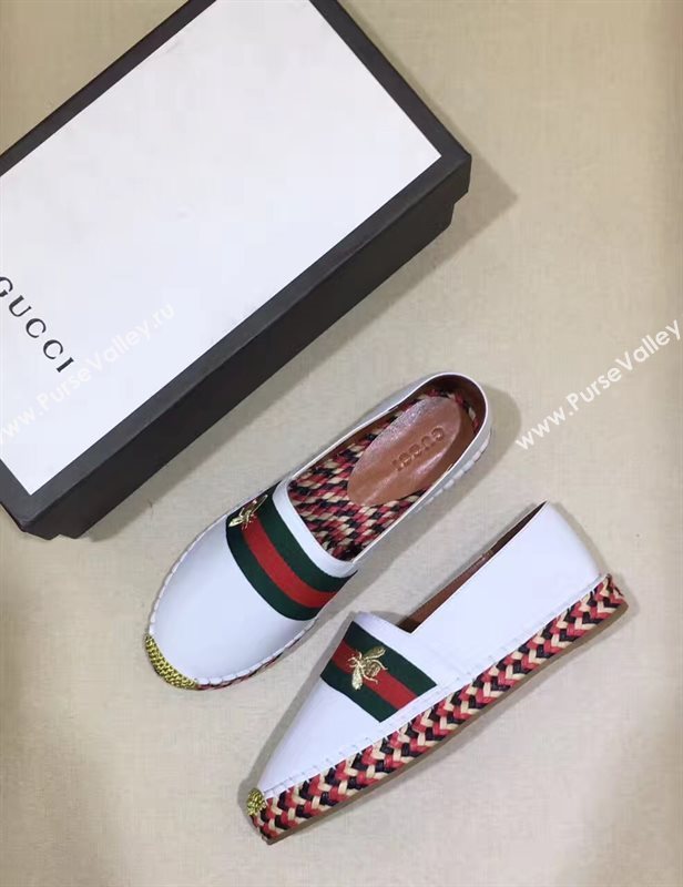Gucci lambskin v canvas white flat shoes 3952