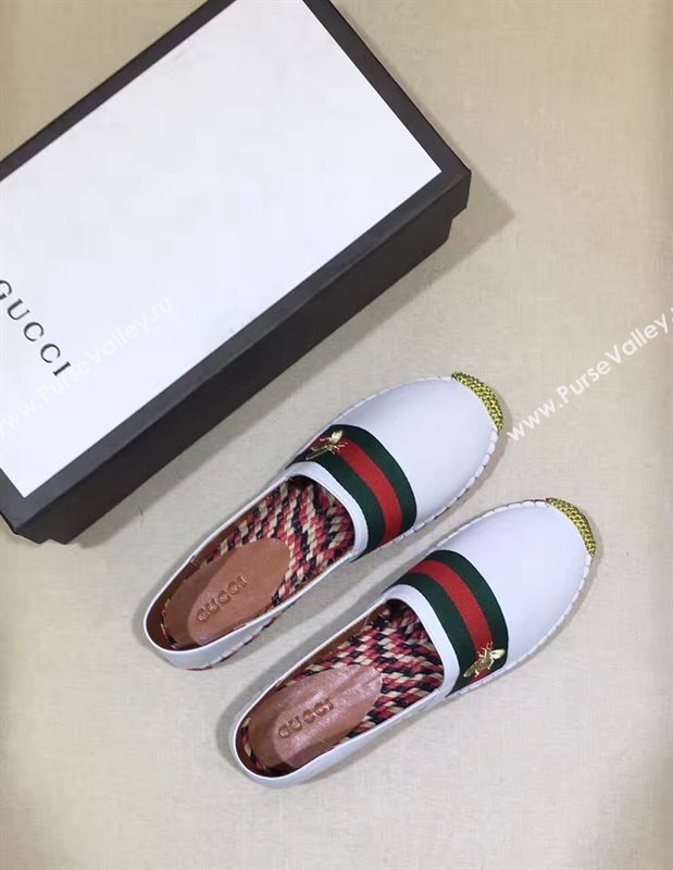 Gucci lambskin v canvas white flat shoes 3952