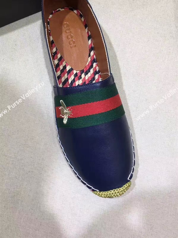 Gucci lambskin v canvas white flat shoes 3953