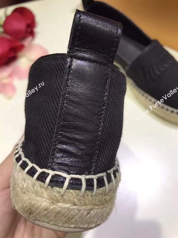 LOUIS VUITTON LV black flat shoes 3936