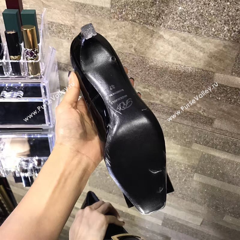 Roger Vivier RV black heels shoes 4240