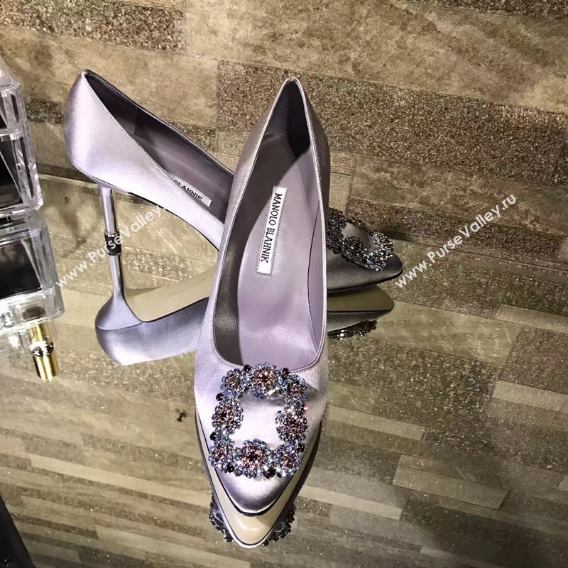 Manolo Blahnik MB cream heels shoes 4246