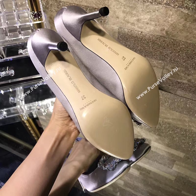 Manolo Blahnik MB cream heels shoes 4246