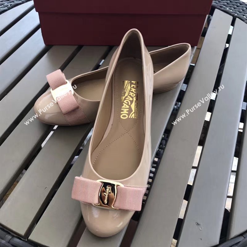 Ferragamo nude flats shoes 4225