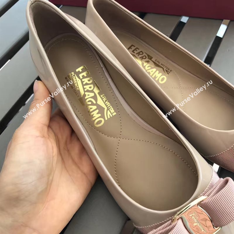 Ferragamo nude flats shoes 4225