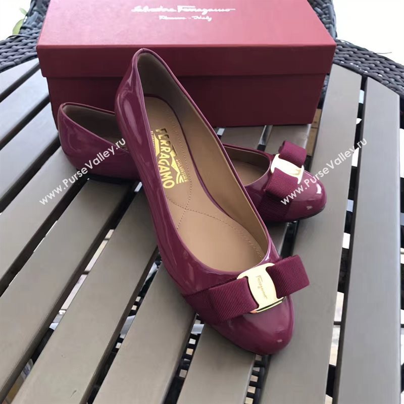 Ferragamo wine flats paint shoes 4232