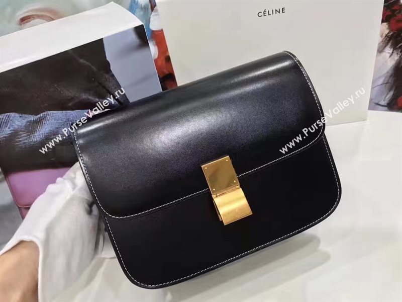 Celine black v white box classic bag 4656