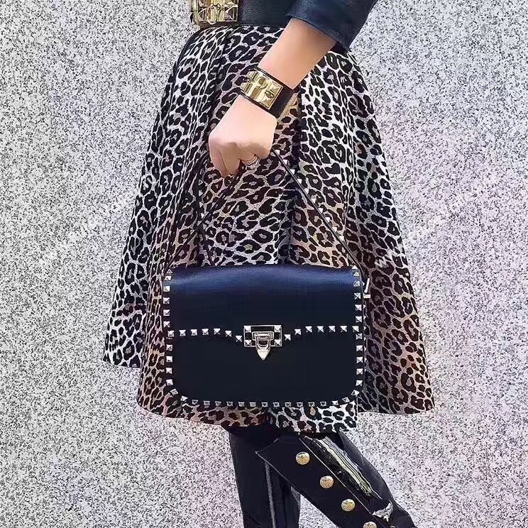 Valentino black shoulder rockstud bag 5018