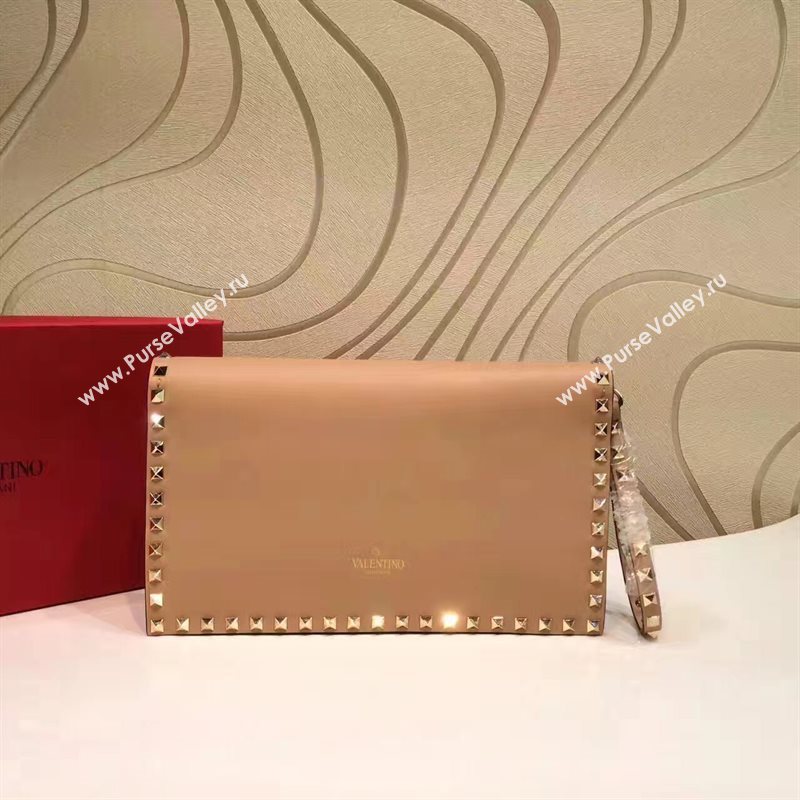 Valentino tan clutch rockstud bag 5022