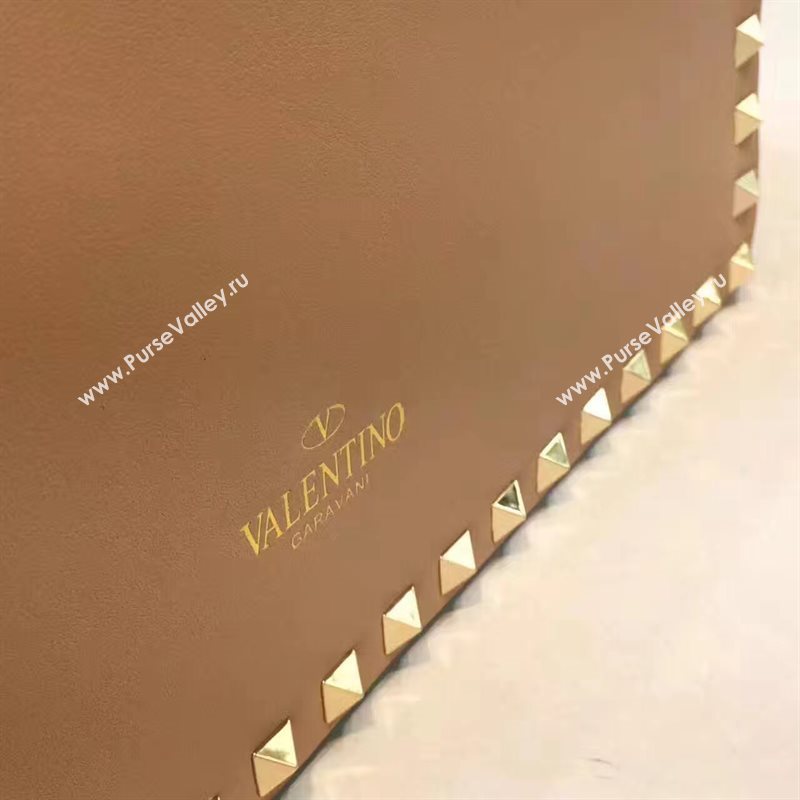 Valentino tan clutch rockstud bag 5022