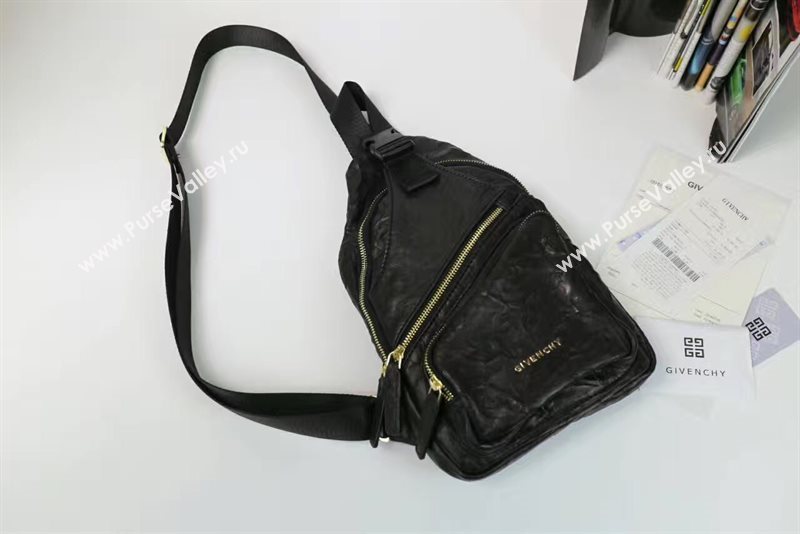 Givenchy small black bag 5360