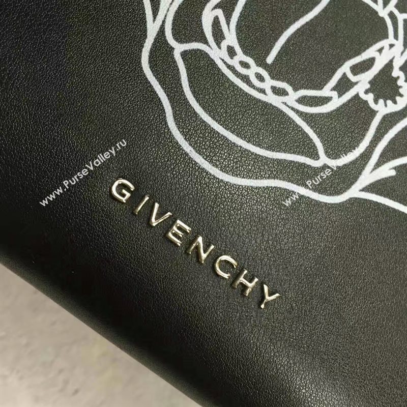 Givenchy medium black v dog shopping calfskin bag 5303