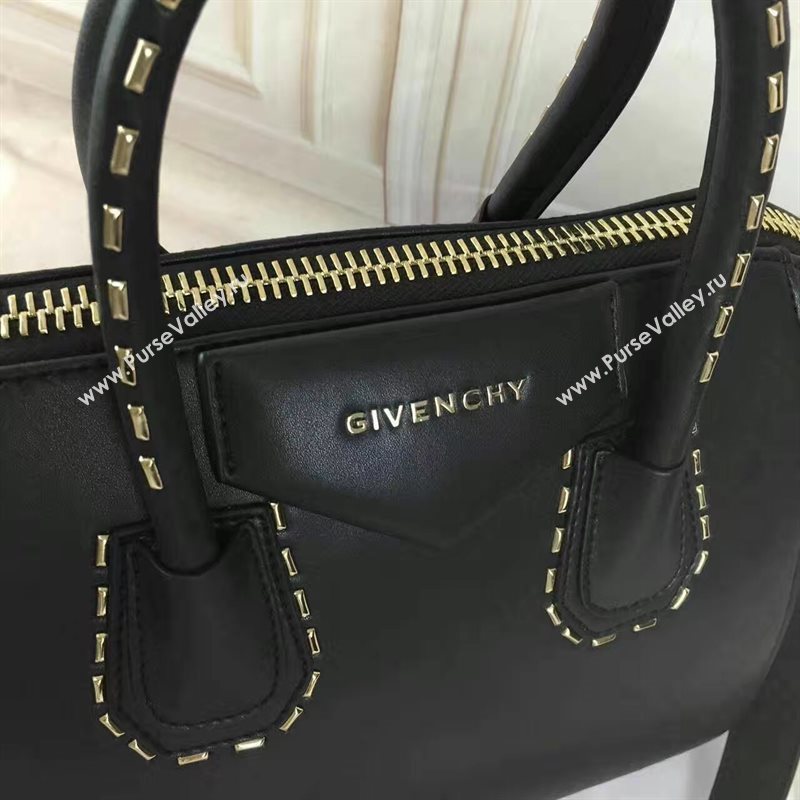 Givenchy medium black antigona bag 5307