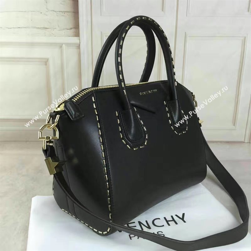 Givenchy medium black antigona bag 5307