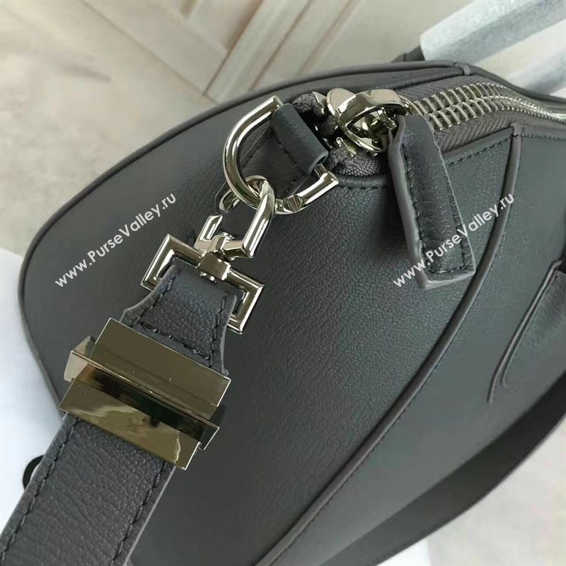 Givenchy large goatskin gray antigona bag 5309