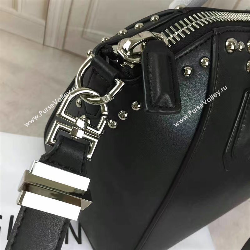 Givenchy black antigona medium bag 5311