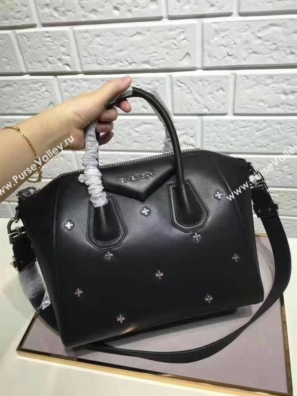 Givenchy medium antigona black bag 5333