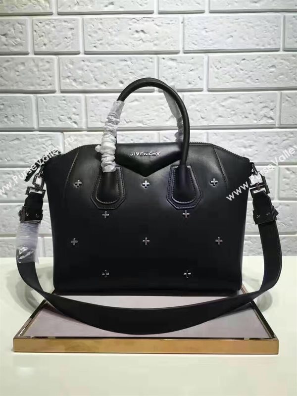 Givenchy medium antigona black bag 5333