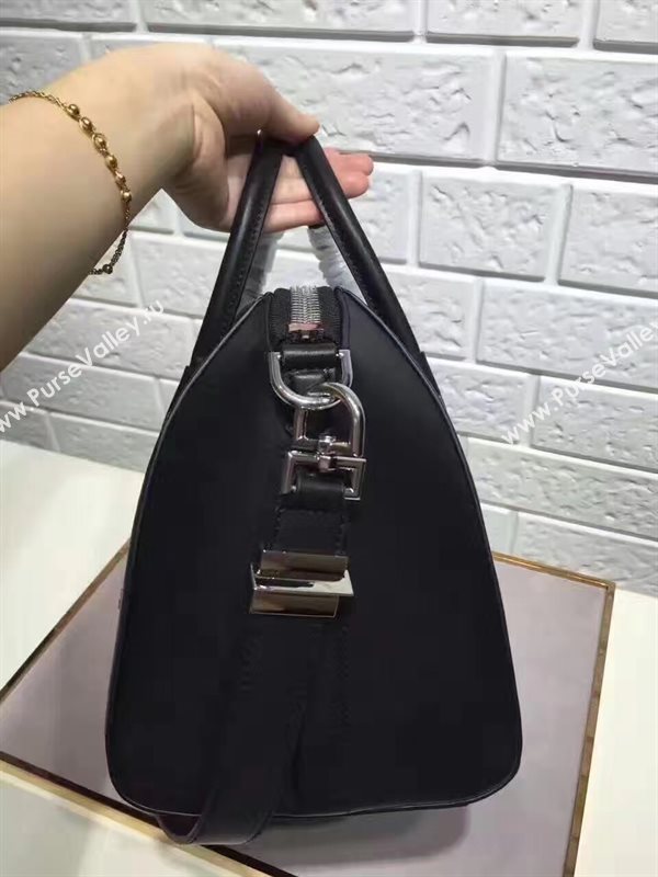 Givenchy medium antigona black bag 5333