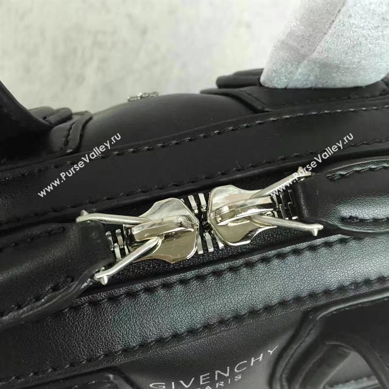 Givenchy mini black nightingale bag 5334