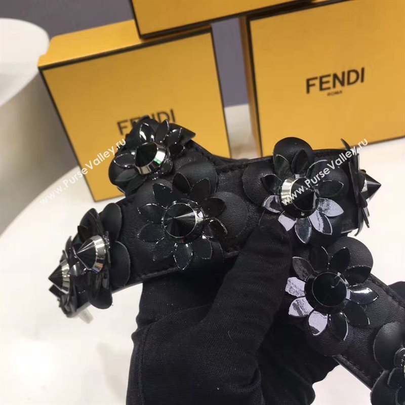 Fendi strap you v black flower 5494