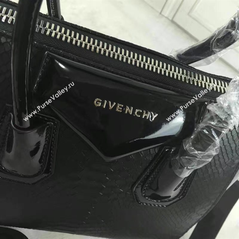 Givenchy medium black antigona bag 5412