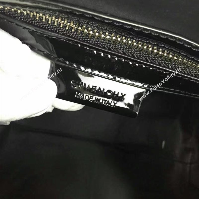 Givenchy medium black antigona bag 5412