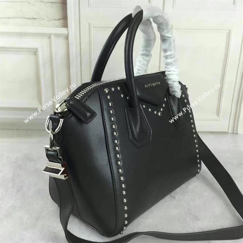 Givenchy medium antigona black bag 5414