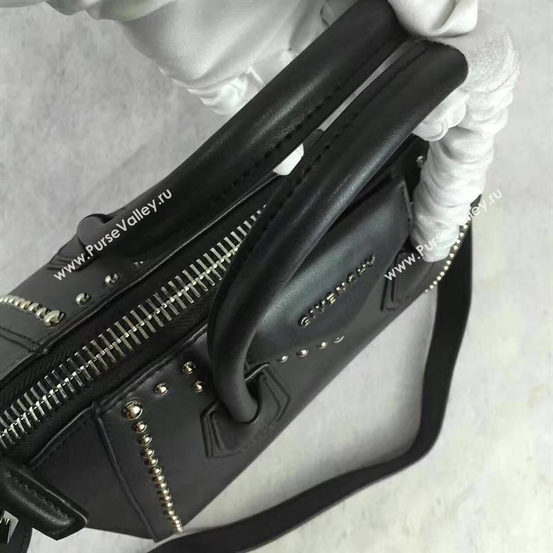 Givenchy medium antigona black bag 5414