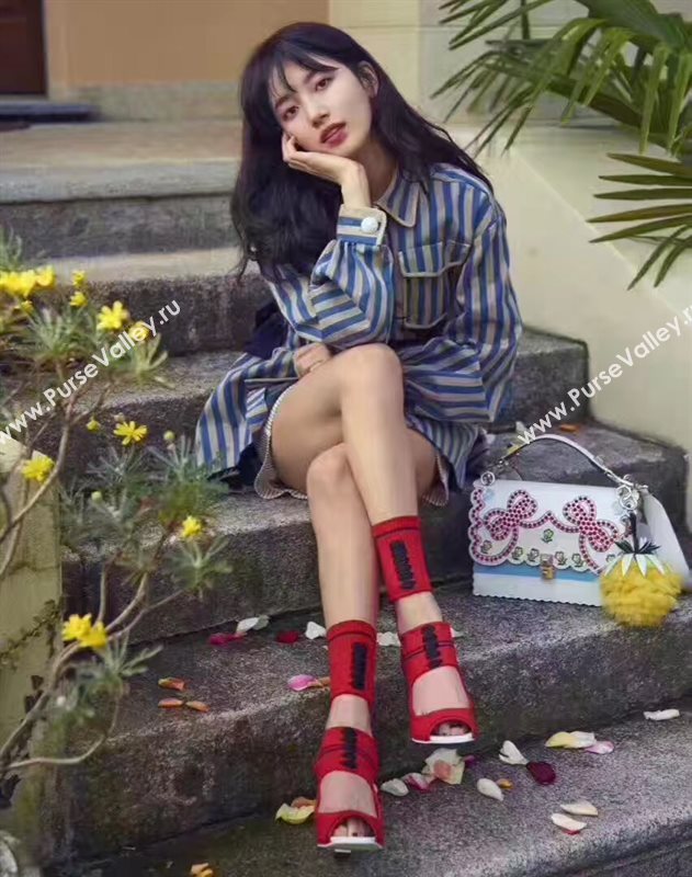 Fendi kan I cream red v bag 5551