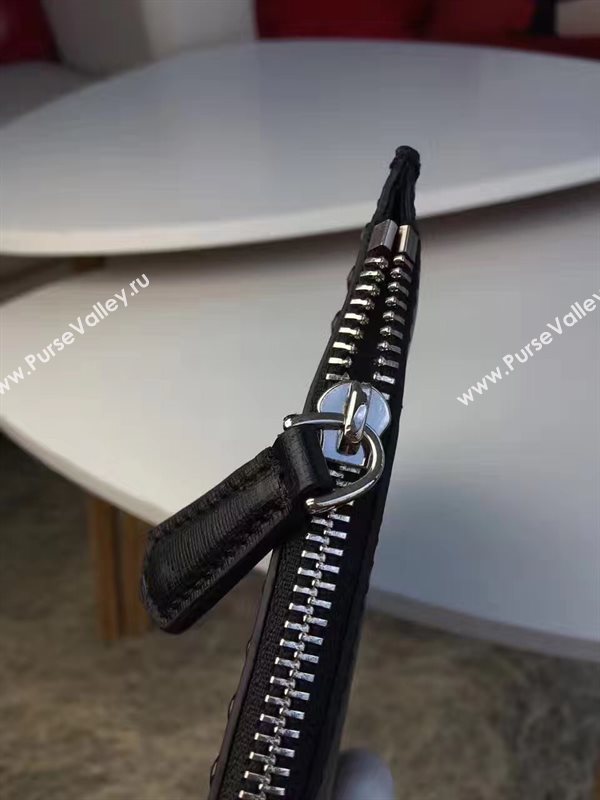 Fendi clutch black v stud silver bag 5578