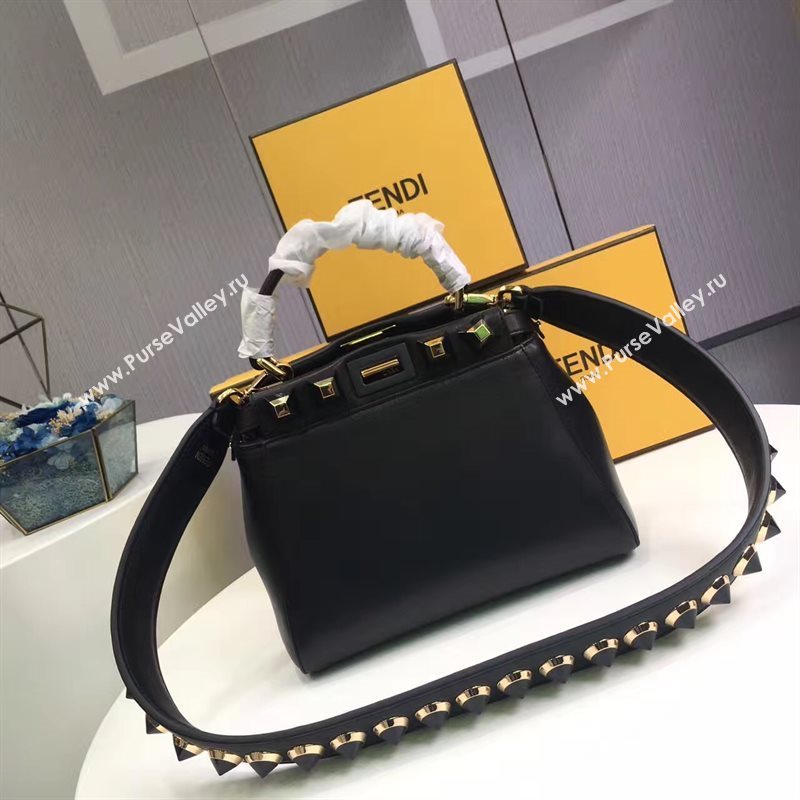 Fendi you strap black 5506