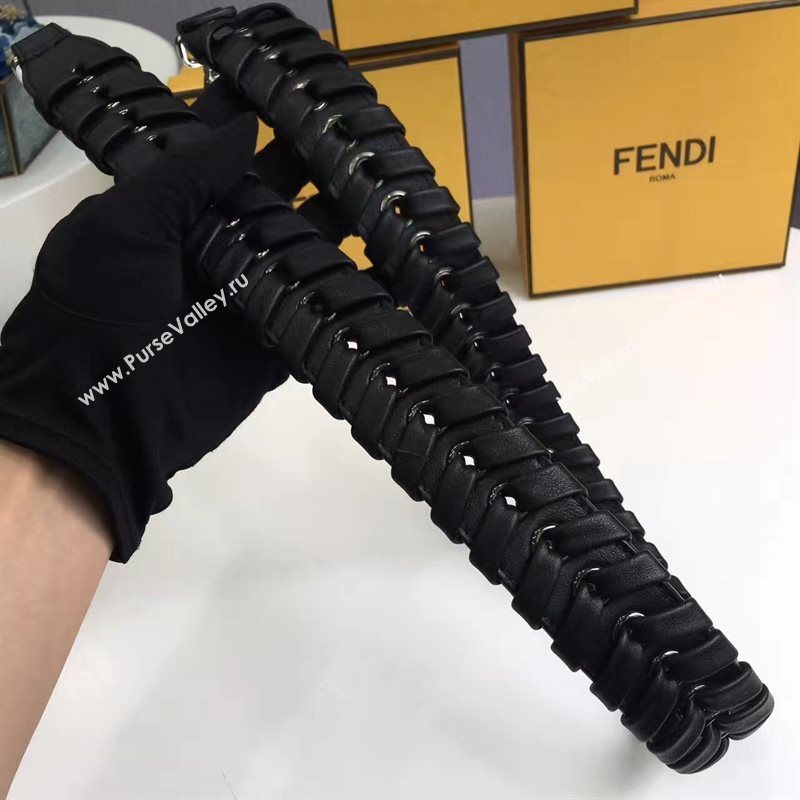 Fendi you strap black 5511