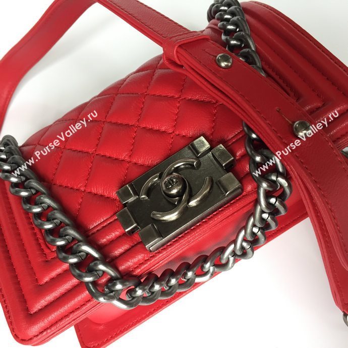 Chanel 67085 small le boy handbag red bag 5665