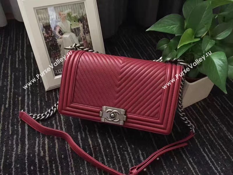 Chanel A67086 lambskin new V medium le wine boy bag 6243