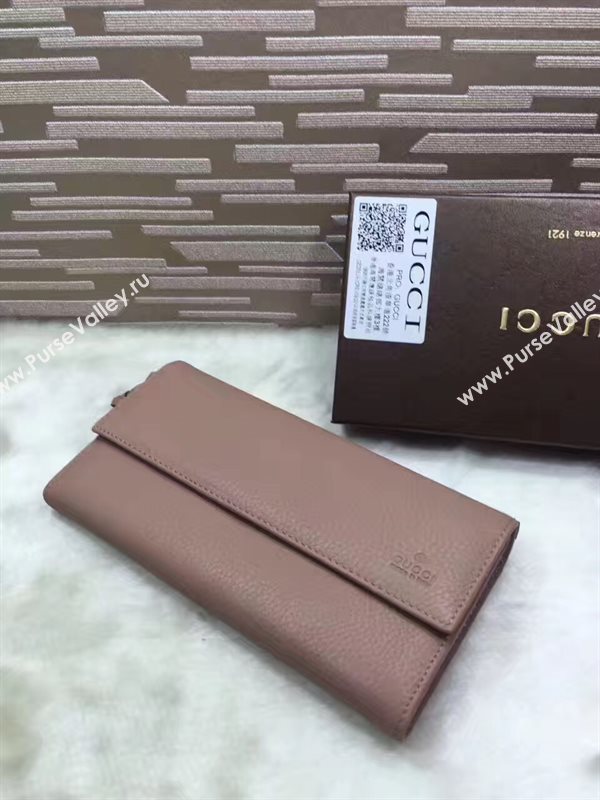 Gucci GG tan wallet bag 6293