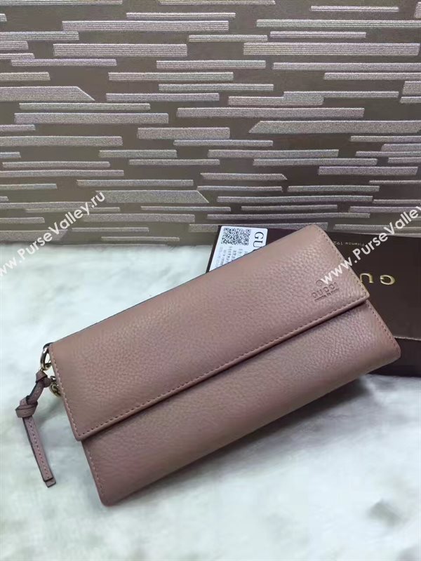 Gucci GG tan wallet bag 6293