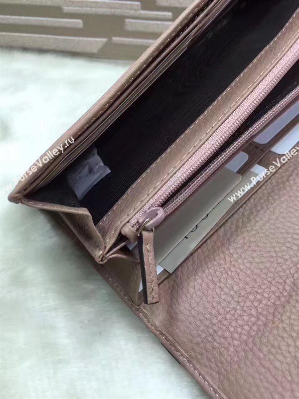 Gucci GG tan wallet bag 6293
