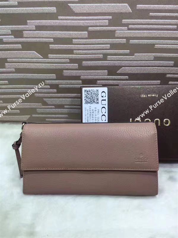 Gucci GG tan wallet bag 6293