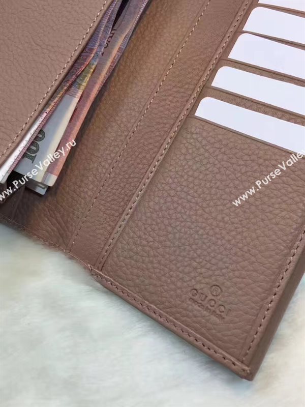 Gucci GG tan wallet bag 6297